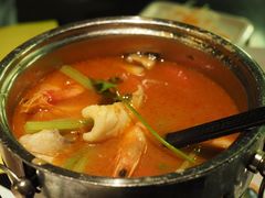 海鲜冬阴功汤-绿茵阁牛扒餐厅(客村店)
