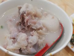 -雷祖芳老妈蹄花店