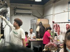 -巴汗羊肉串烧烤店