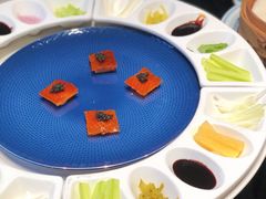 炭火酥不腻·鱼子酱烤鸭-四季小馆·潤·中国菜(越秀公园店)