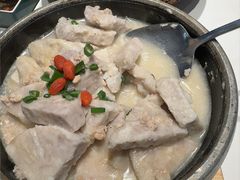 -老周家酱卤猪蹄私房菜(克拉玛依西街店)