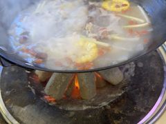 羊肉火锅-江湖亮亮蒸虾大排档烤全羊清真(武汉总店)