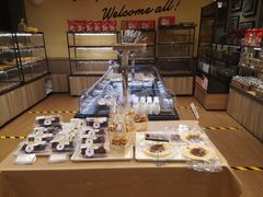 面包甜点陈列柜-85度C(北京八角物美店)