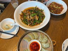 -湘力力小院·鱼汤泡饭(枫林路店)