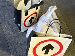 -HOT CRUSH趁热集合·现烤面包(上海环球港店)