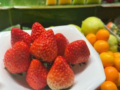 -雍容荟活帝王蟹活龙虾自助(苏宁旗舰店)