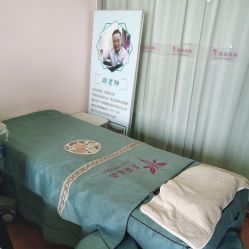 -亮丽妈妈·催乳通乳·产后恢复(万达店)