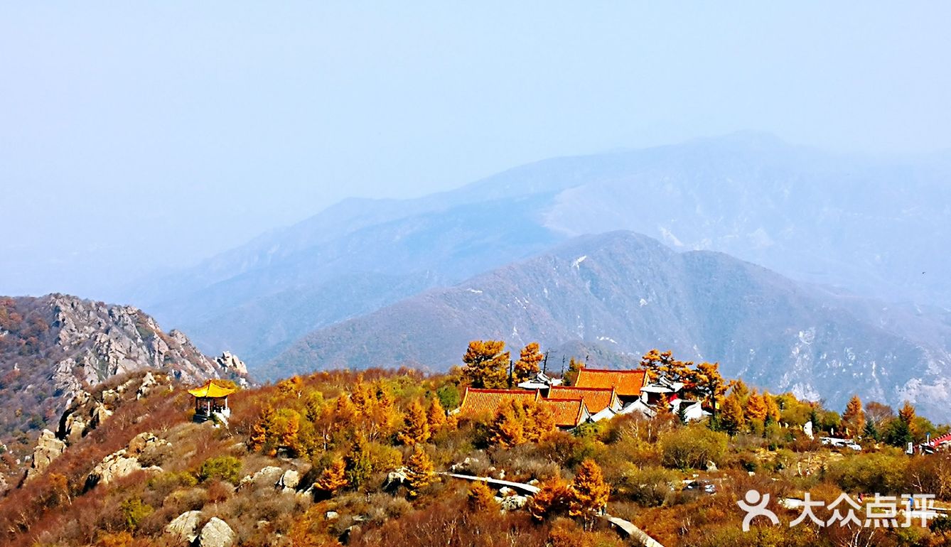 把车开上百花山