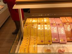 面包甜点陈列柜-好利来(桂林路店)