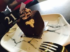 -UNI UNI(环亚凯瑟琳店)