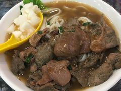 牛三星粉-燊意布拉肠云吞面(中山四路店)