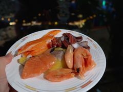 自选生吃拼盘-汇泉王朝大饭店-旋转餐厅(南海路店)