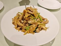 -闫府私房菜·百年鲁菜(欧亚店)
