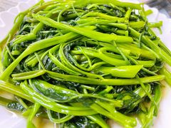 清炒空心菜-墨脱石锅椰子鸡•海鲜糟粕醋(榆亚路店)