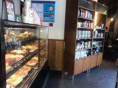 -星巴克(西藏路店)
