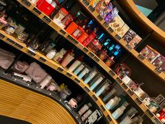 零售区-星巴克(汇京国际广场店)