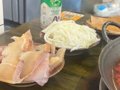 -黄潇洒老火锅(九眼桥宏济巷店)