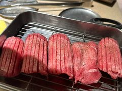 -蚂蚁洞·烤肉大营地(上海静安大悦城店)
