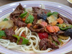 -歹歹的加个面过油肉拌面