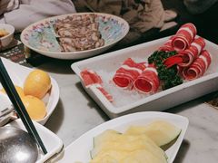 -尚尚仙·酸汤猪手·猪肚鸡火锅(华联万柳购物中心店)