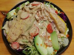 牛油果色拉-隐炉和牛烧肉店(群力店)