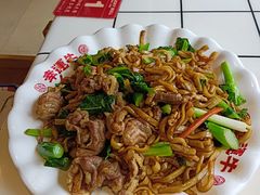 湿炒牛河-幸运牛汕头小黄牛牛肉火锅(梅林店)