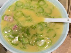 -渝信川菜 · 川味家常菜(财富购物中心店)