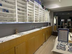 -天空之镜眼镜店蔡司依视路授权店(天通苑店)