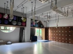 -无界瑜伽普拉提