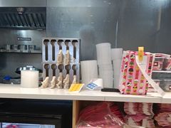 -小杨生煎(金山百联购物中心3楼店)