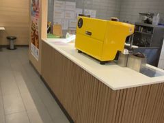 -麦当劳(乳山路店)
