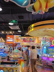 -卡通尼乐园(宝山龙湖天街店)