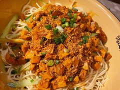 -鹤江桥·红油牛肉粉(SKP店)