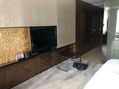 -广州天河希尔顿酒店