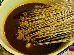 -拈签一笑黄牛肉辣卤串串