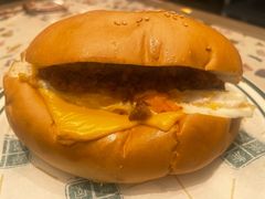 招牌芝士咸牛肉蛋猪仔包-华嫂冰室(尖沙咀店)