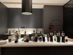 -铜锣湾·有麝自然香(渝北财富中心店)