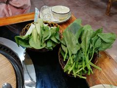 -三里屯土灶炖公鸡地锅鸡(江东店)