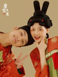 -樱花婚纱摄影