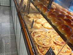 -Dough&Joe团憩(瑞虹天地月亮湾店)