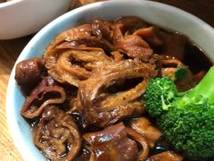 老卤肥肠面-囿面传统制面馆(中央路店)