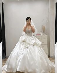 -予白婚纱礼服馆