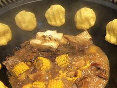 -袁小二大东北铁锅炖(吉祥村总部)