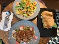 鲜虾牛油果-Moka Bros 摩卡站(西单大悦城店)