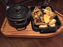 -恰餐厅及酒吧 CHAR Bar & Grill (北京丽都皇冠假日店)