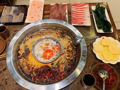 石匠麻辣锅底-憨石匠鲜菜土火锅(昆都店)