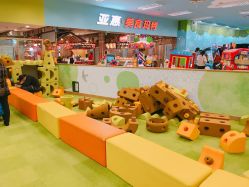 -莫莉幻想儿童乐园(武汉金银潭永旺店)