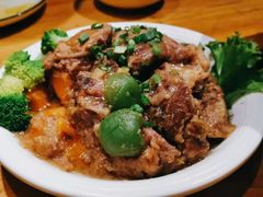 大理青梅蒸排骨-老滇山寨•云南特色菜•地方菜•民族风情歌舞表演(金碧店)