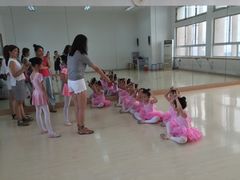 -雅米拉艺术中心(少儿舞蹈培训)