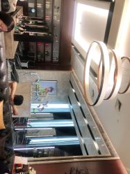 -AKOZO Beauty Salon